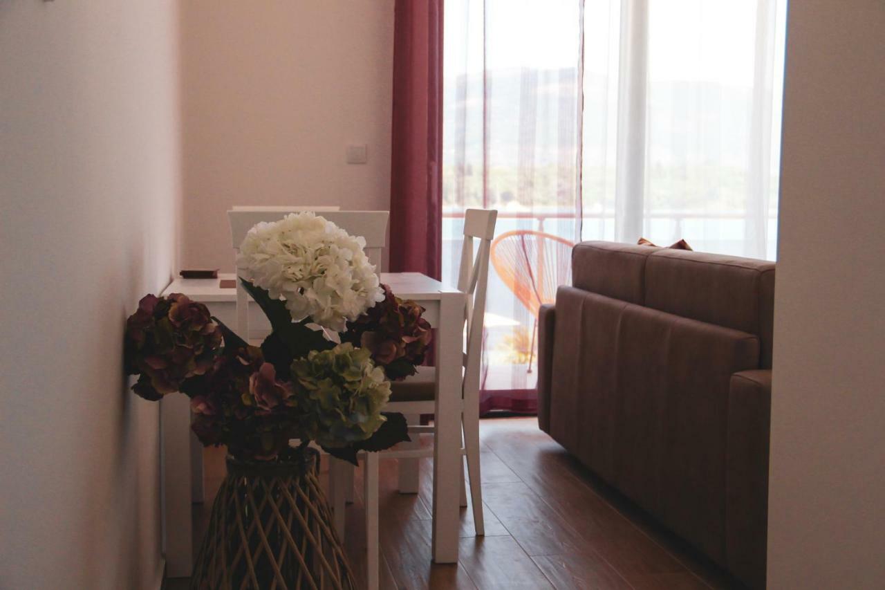 טיווט Apartments Tramonto מראה חיצוני תמונה